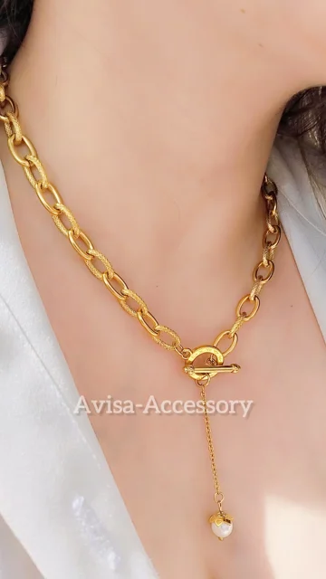 گردنبند مشابه طلا،رنگ ثابت